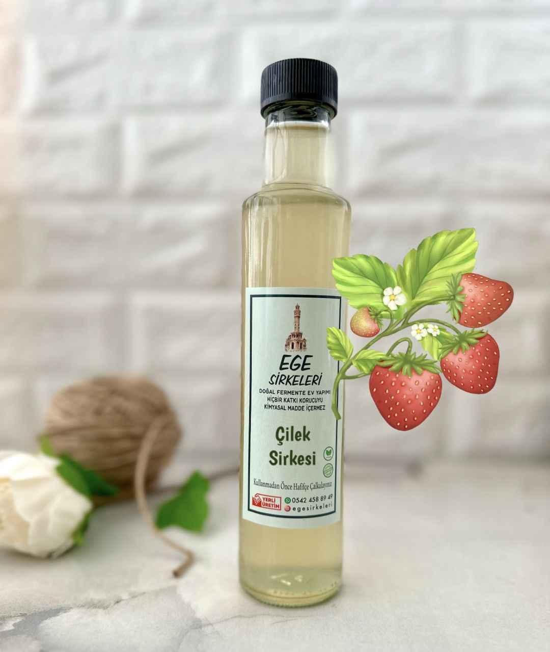 Çilek Sirkesi